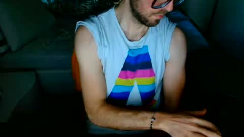 Nerchia89 online show from June 19, 2026, 4:33 pm