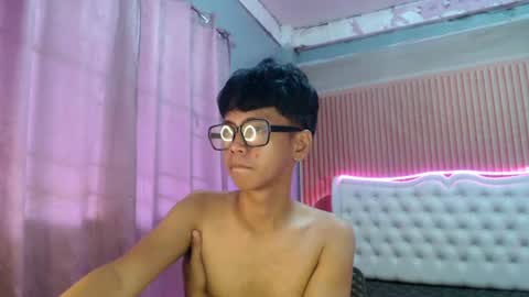 Ethan online show from July 23, 2026, 1:58 am