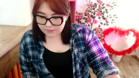 Snapshot of nereia chatting on June 14, 2026, 1:24 pm nereia online show from June 14, 2026, 1:24 pm
