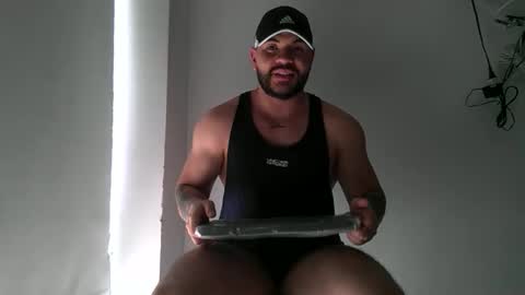 Snapshot of neron_xxl chatting on December 2, 2025, 2:12 pm neron XXL online show from December 2, 2025, 2:12 pm