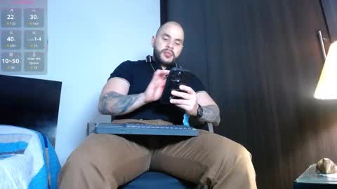 Snapshot of neron_xxl chatting on February 24, 2026, 11:14 pm neron XXL online show from February 24, 2026, 11:14 pm