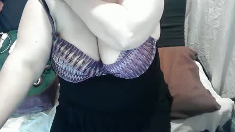 neslihan online show from February 14, 2025, 5:19 am