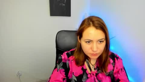 Snapshot of nessa_bunny chatting on December 16, 2025, 2:00 pm Nessa online show from December 16, 2025, 2:00 pm