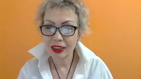 NessyJenixs online show from March 6, 2025, 5:54 pm