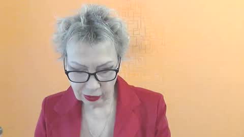 NessyJenixs online show from January 8, 2026, 9:33 am