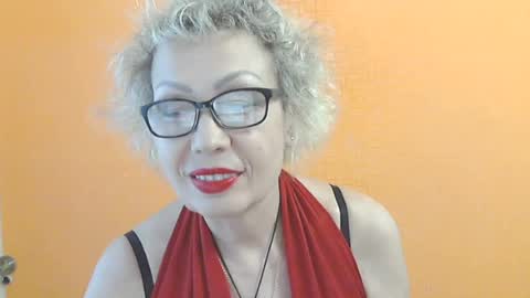 Snapshot of nessyjenixs chatting on June 19, 2026, 1:37 pm NessyJenixs online show from June 19, 2026, 1:37 pm