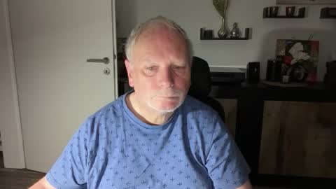 Snapshot of nettermann1968 chatting on October 23, 2025, 4:34 am nettermann1968 online show from October 23, 2025, 4:34 am