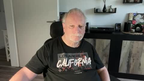 Snapshot of nettermann1968 chatting on November 2, 2025, 1:35 pm nettermann1968 online show from November 2, 2025, 1:35 pm