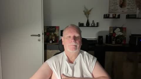 Snapshot of nettermann1968 chatting on November 9, 2025, 5:50 am nettermann1968 online show from November 9, 2025, 5:50 am