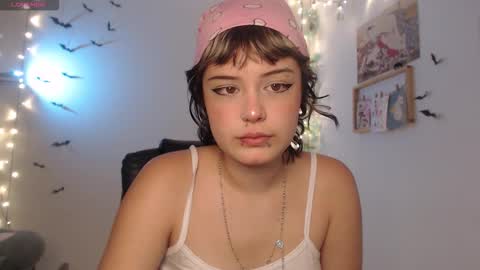 Snapshot of neurotic_witch chatting on November 10, 2025, 8:46 am Mar online show from November 10, 2025, 8:46 am