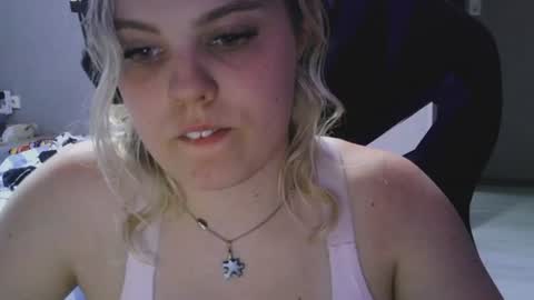 Snapshot of never_enoughh chatting on July 28, 2026, 4:39 pm never_enoughh online show from July 28, 2026, 4:39 pm