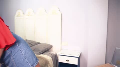 new dee online show from March 8, 2025, 9:28 am