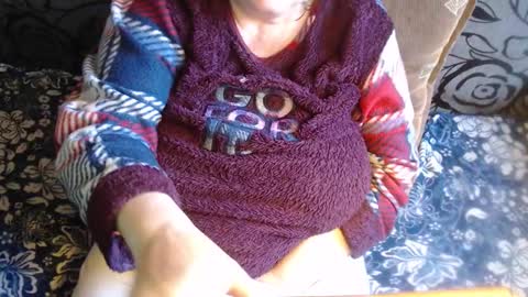 Lilly  online show from December 19, 2025, 12:01 pm