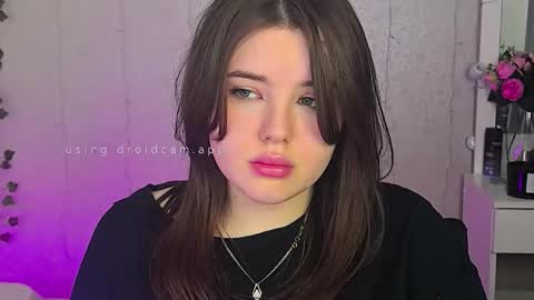 Snapshot of new_rina chatting on December 17, 2025, 8:26 pm Rina online show from December 17, 2025, 8:26 pm