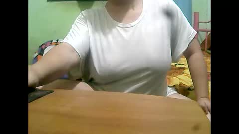 mariapaula online show from April 15, 2026, 3:41 pm