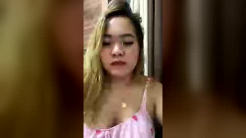 Snapshot of newasiangirl4u chatting on June 17, 2026, 9:23 am newasiangirl4u online show from June 17, 2026, 9:23 am