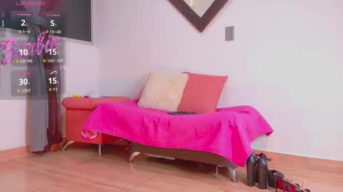 Snapshot of newbarbiedolly chatting on December 29, 2024, 5:21 am ximena online show from December 29, 2024, 5:21 am