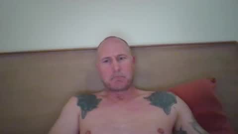 amandandhisgirl online show from January 14, 2026, 4:18 am