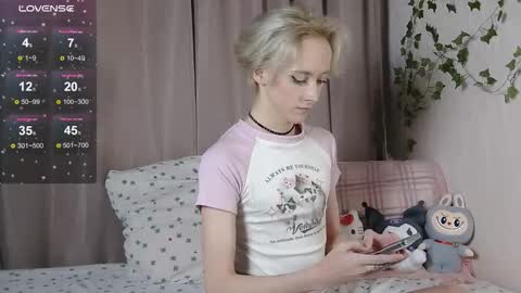 Snapshot of nextvibe1 chatting on October 15, 2025, 7:03 pm NextVibe1 online show from October 15, 2025, 7:03 pm