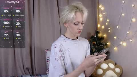 Snapshot of nextvibe1 chatting on December 18, 2025, 5:30 pm NextVibe1 online show from December 18, 2025, 5:30 pm