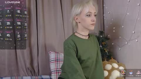 Snapshot of nextvibe1 chatting on December 21, 2025, 7:32 pm NextVibe1 online show from December 21, 2025, 7:32 pm