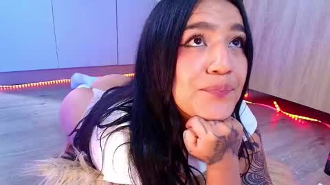 Snapshot of neytiri_san chatting on April 24, 2026, 6:54 pm Valery Gonzales online show from April 24, 2026, 6:54 pm
