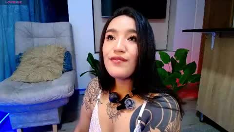 Snapshot of neytiri_san chatting on June 17, 2026, 4:04 am Valery Gonzales online show from June 17, 2026, 4:04 am