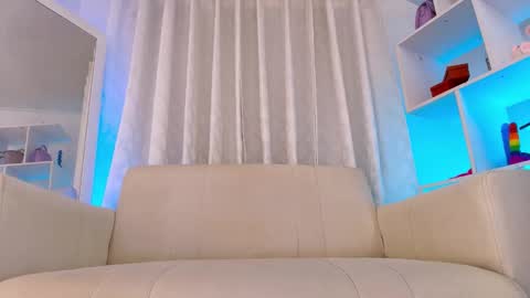  Angie   Instagram  angie julianac add me online show from February 13, 2026, 2:29 am