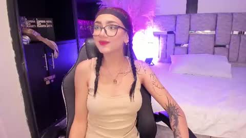 nezukoo_1 online show from June 11, 2026, 1:05 am