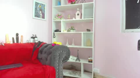 nezzukoo online show from May 12, 2026, 8:17 pm
