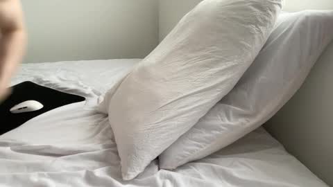 Snapshot of nfeibk chatting on September 19, 2025, 6:59 am Adrian Von Ziegler online show from September 19, 2025, 6:59 am