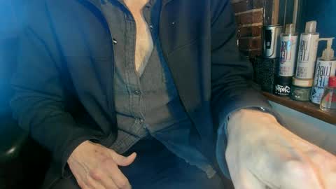 Snapshot of nfgwholoves2cum chatting on January 28, 2025, 1:29 am NFG Nice Friendly Guy Dick online show from January 28, 2025, 1:29 am