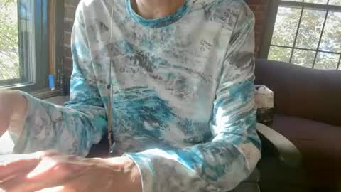 Snapshot of nfgwholoves2cum chatting on September 19, 2025, 7:25 pm NFG Nice Friendly Guy Dick online show from September 19, 2025, 7:25 pm