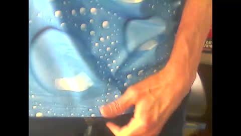Snapshot of nfgwholoves2cum chatting on May 4, 2026, 9:33 pm NFG Nice Friendly Guy Dick online show from May 4, 2026, 9:33 pm