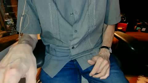 Snapshot of nfgwholoves2cum chatting on June 4, 2026, 2:17 am NFG Nice Friendly Guy Dick online show from June 4, 2026, 2:17 am