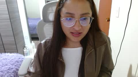 Snapshot of nia_cop chatting on February 5, 2026, 5:23 am Dani online show from February 5, 2026, 5:23 am