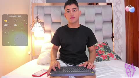 Niall  online show from December 4, 2024, 1:09 pm