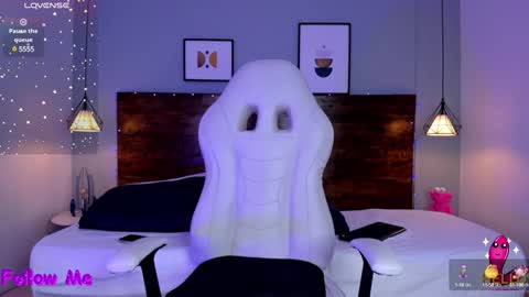 Niall  online show from February 4, 2025, 12:55 pm