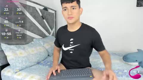 Niall  online show from December 2, 2025, 12:54 pm