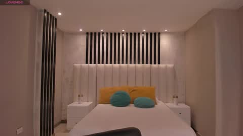 Call me Nia  online show from September 11, 2025, 7:25 pm