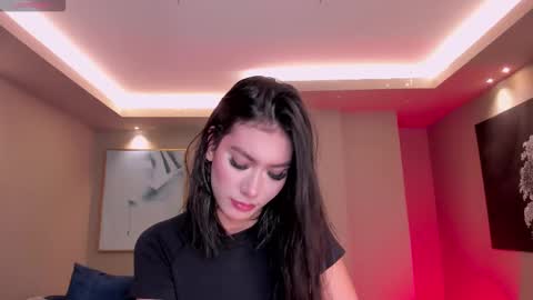 Call me Nia  online show from November 29, 2025, 5:16 pm