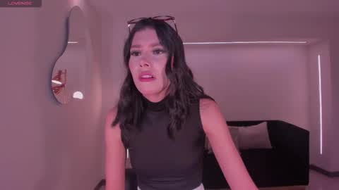 Call me Nia  online show from December 17, 2025, 7:42 pm