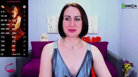 niasmithh online show from February 22, 2025, 1:46 pm