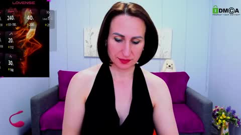 niasmithh online show from March 5, 2025, 4:57 pm