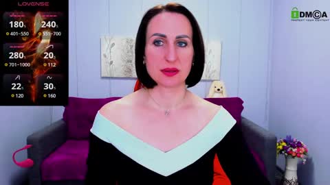 niasmithh online show from March 6, 2025, 6:48 pm