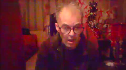 Snapshot of nice6body chatting on December 8, 2024, 11:19 pm nice6body online show from December 8, 2024, 11:19 pm