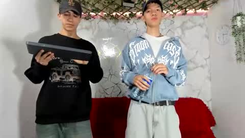 Snapshot of nice_boys11 chatting on June 7, 2026, 1:26 pm nice_boys11 online show from June 7, 2026, 1:26 pm