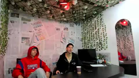 Snapshot of nice_boys11 chatting on June 21, 2026, 1:13 pm nice_boys11 online show from June 21, 2026, 1:13 pm