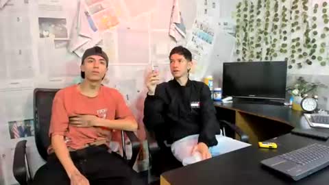 Snapshot of nice_boys11 chatting on June 27, 2026, 1:28 pm nice_boys11 online show from June 27, 2026, 1:28 pm