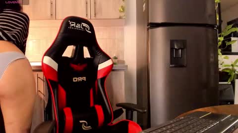 Snapshot of nice_day_ chatting on November 16, 2025, 1:55 am day online show from November 16, 2025, 1:55 am